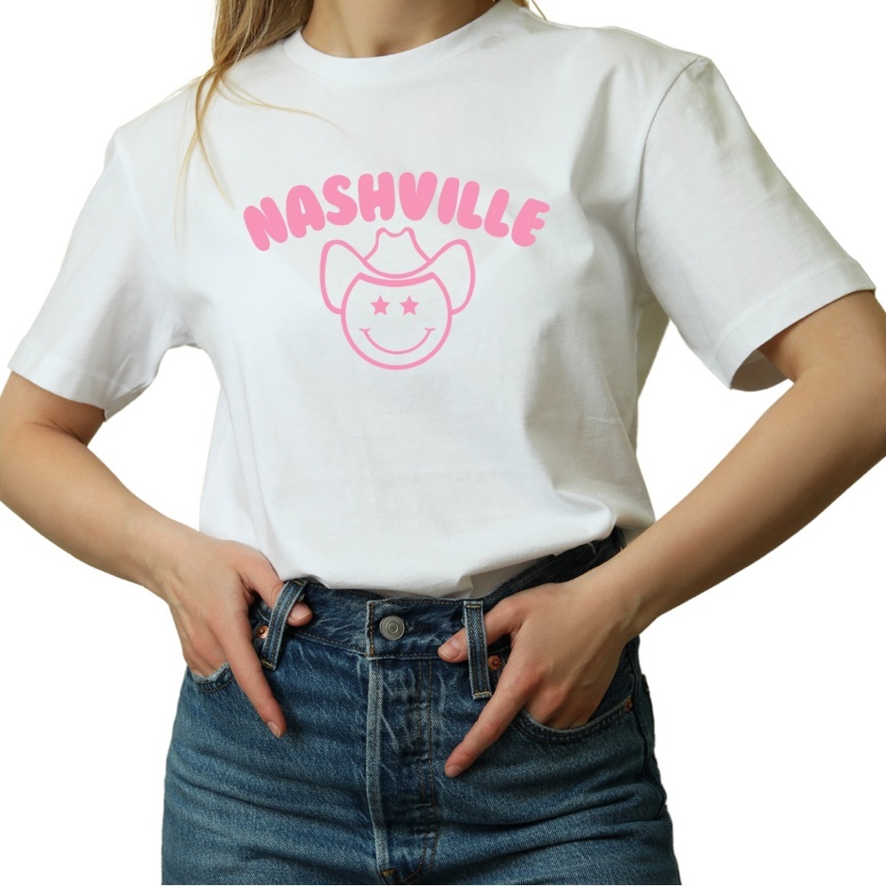 Nashville Cowgirl Smiley Shirt NWT